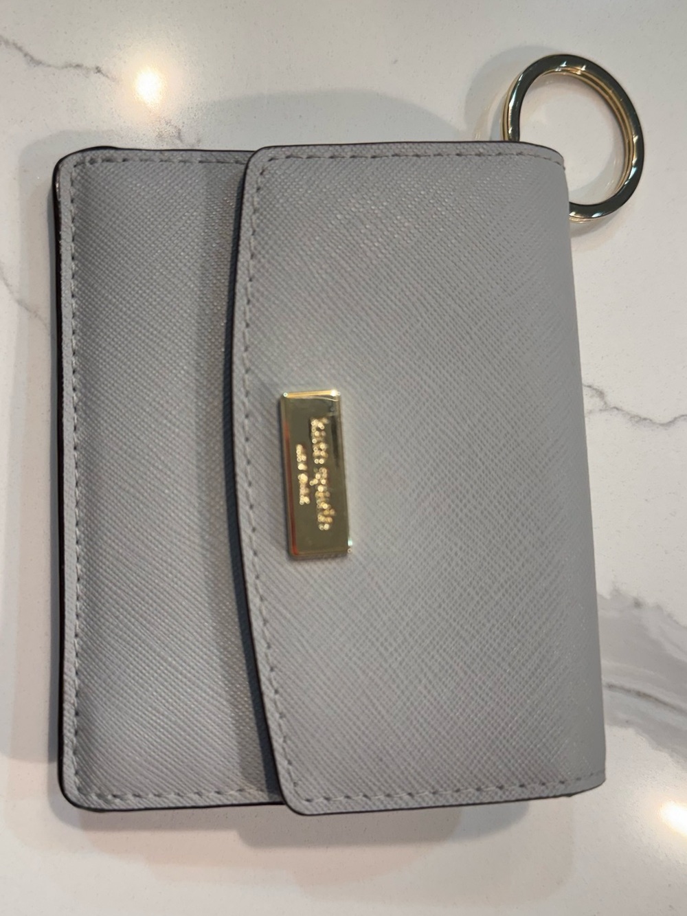 kate spade Light Gray Saffiano Key & Card Holder with Gold Ring